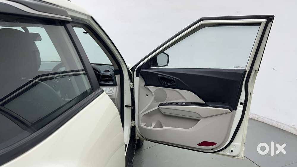 Mahindra Xuv300 W6 Diesel, 2023, Diesel