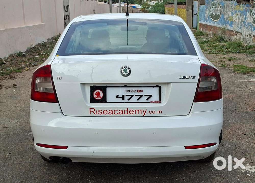Skoda Laura 1.9 Tdi Mt Ambiente, 2010, Diesel