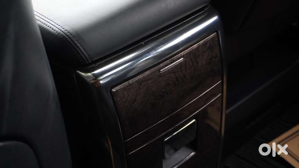 Toyota Vellfire 2.5 Executive Lounge, 2021, Petrol