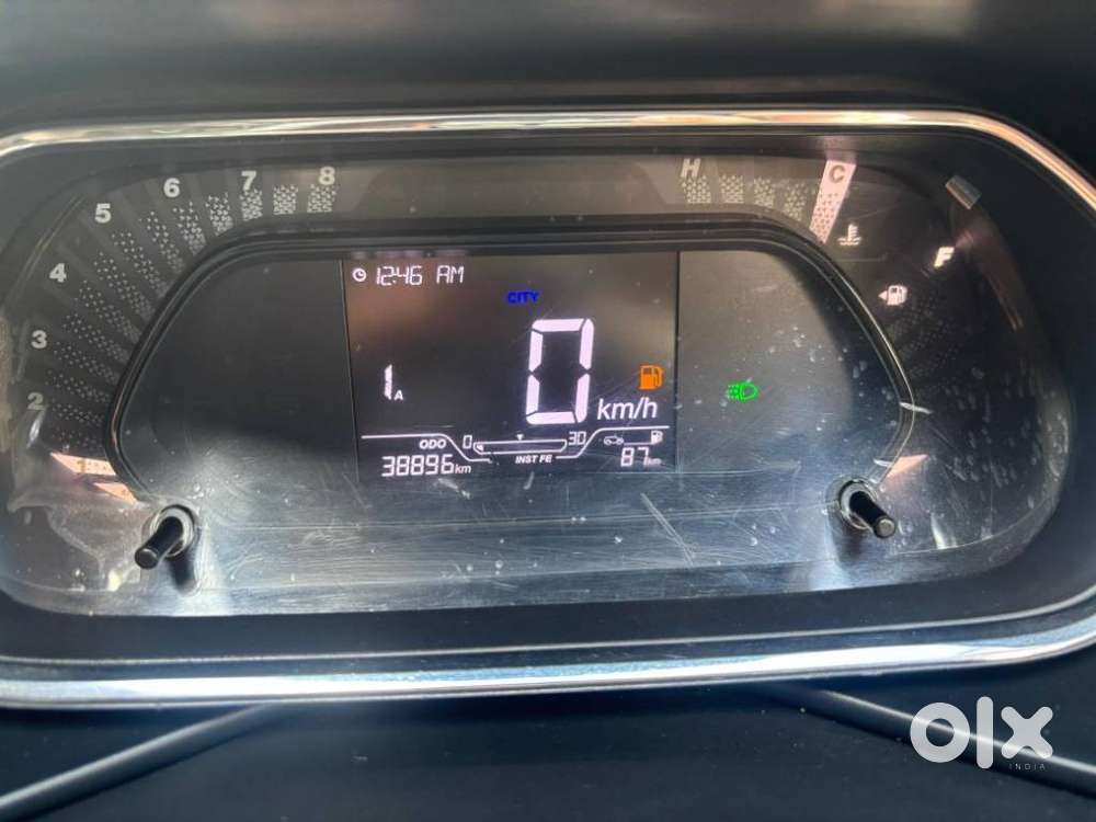 Tata Nexon 1.2 Revotron Xma Amt (s), 2021, Petrol