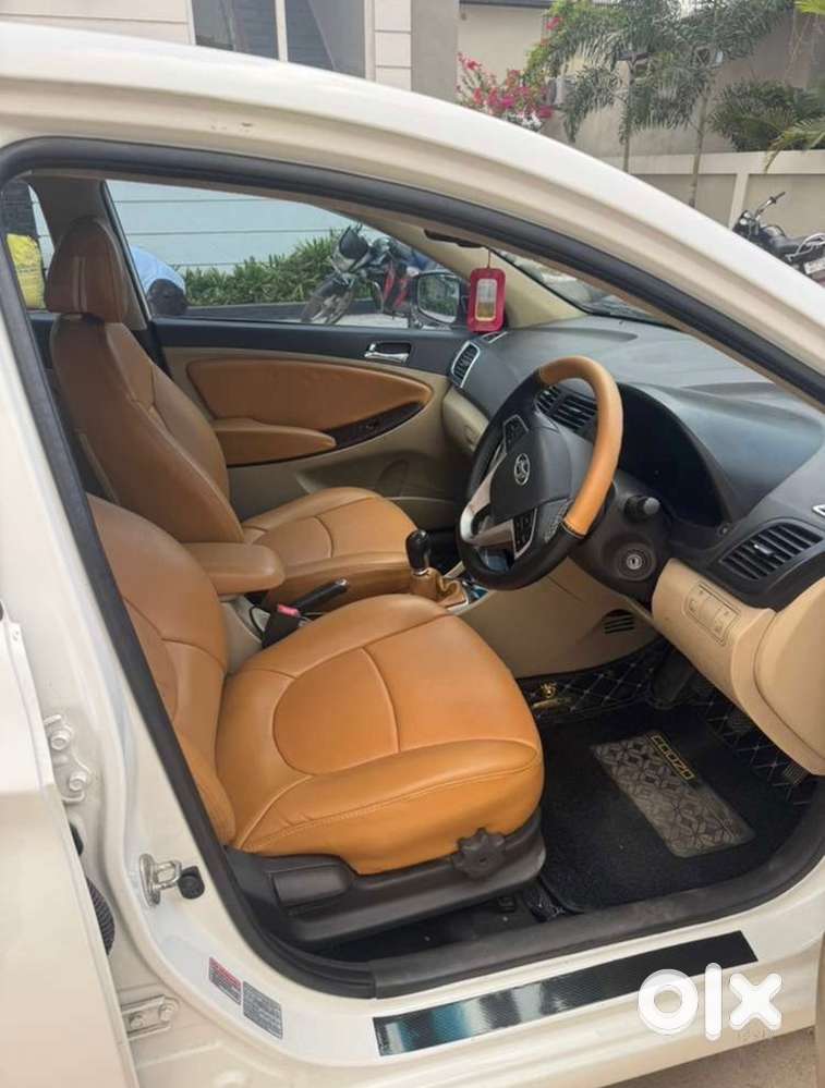 Hyundai Fluidic Verna 2014