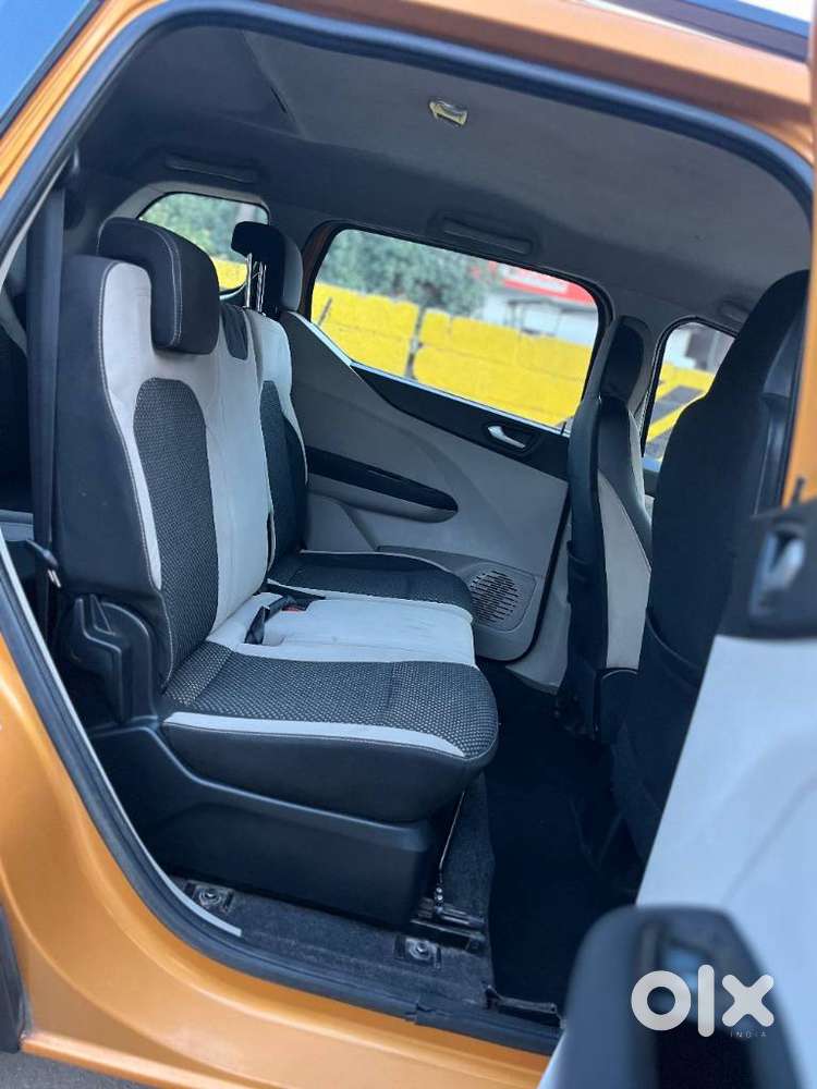Renault Triber 1.0 Rxz Dual Tone, 2019, Petrol