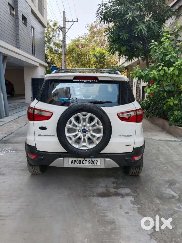Ford Ecosport 1.5 Diesel Titanium Tdci , White Colour