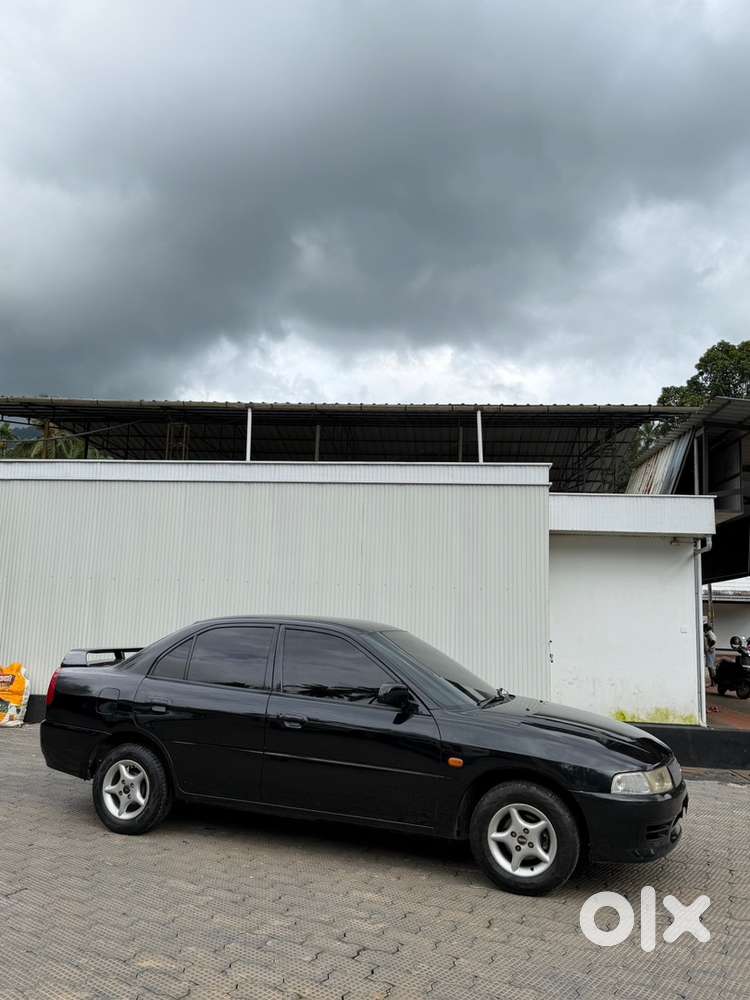 Mitsubishi Diesel Car 2005