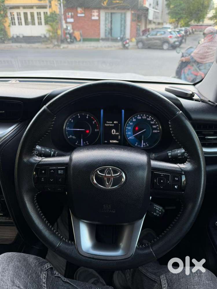 Toyota Fortuner 4x2 Mt 2.8 Diesel, 2022, Diesel