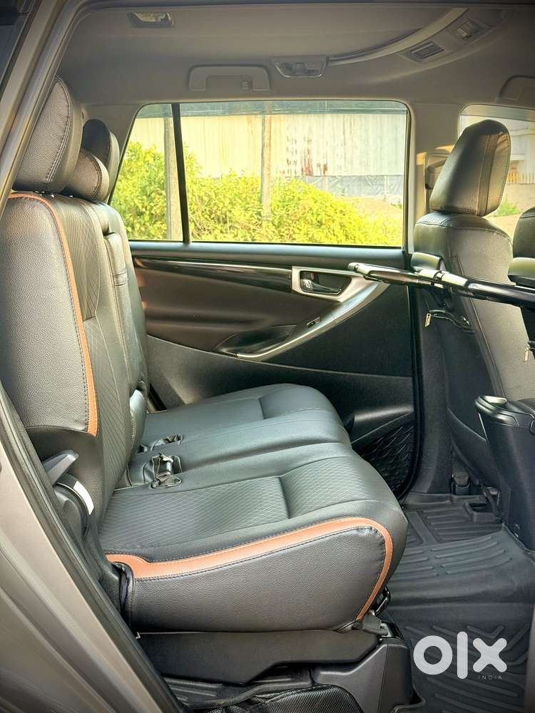 Toyota Innova Crysta 2.4 V 8 Str, 2024, Diesel