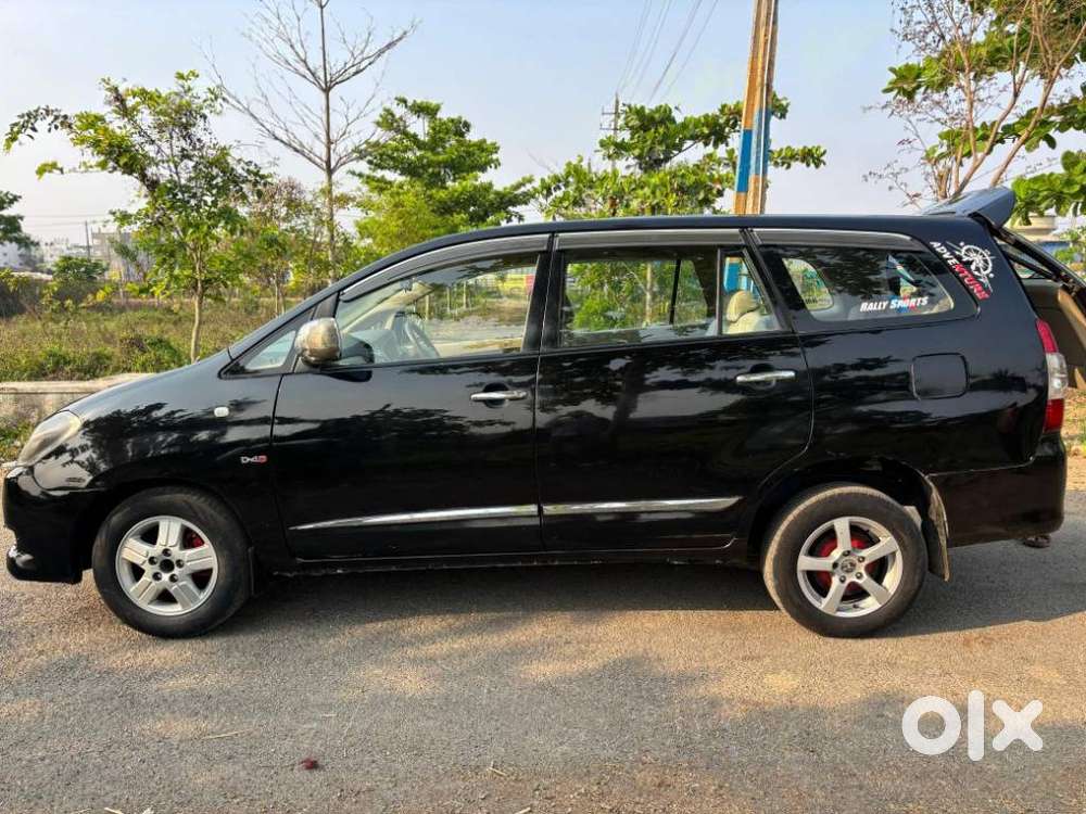 Toyota Innova 2.5 G (diesel) 8 Seater, 2006, Diesel