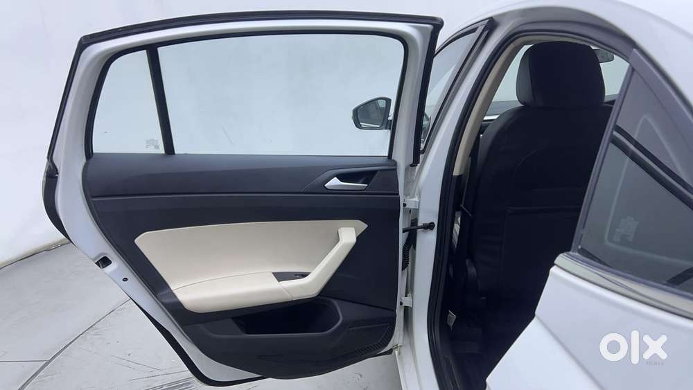 Volkswagen Virtus 1.0 Topline Tsi At, 2022, Petrol