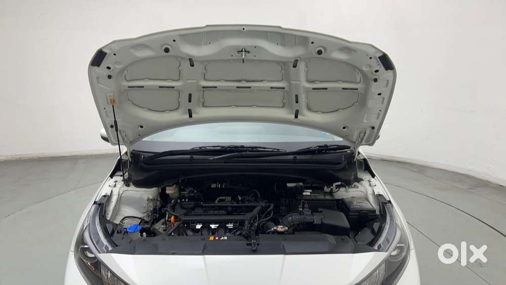 Hyundai I20 Asta (o) 1.2 Ivt, 2023, Petrol