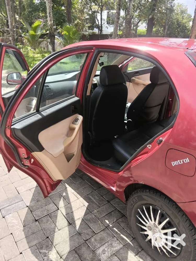 Tata Indica Vista 2012 Petrol