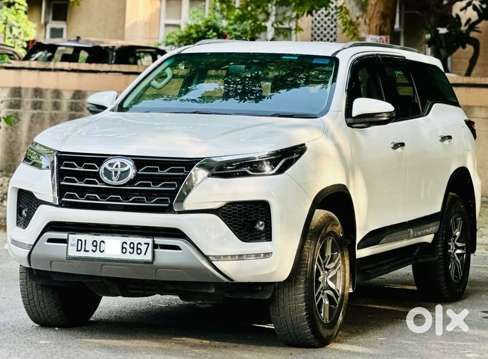 Toyota Fortuner 4x2 At 2.7 Petrol, 2022, Petrol