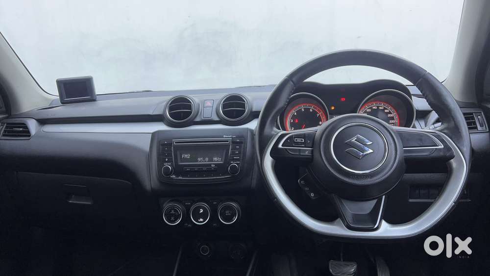 Maruti Suzuki Swift Amt Zxi, 2018, Petrol