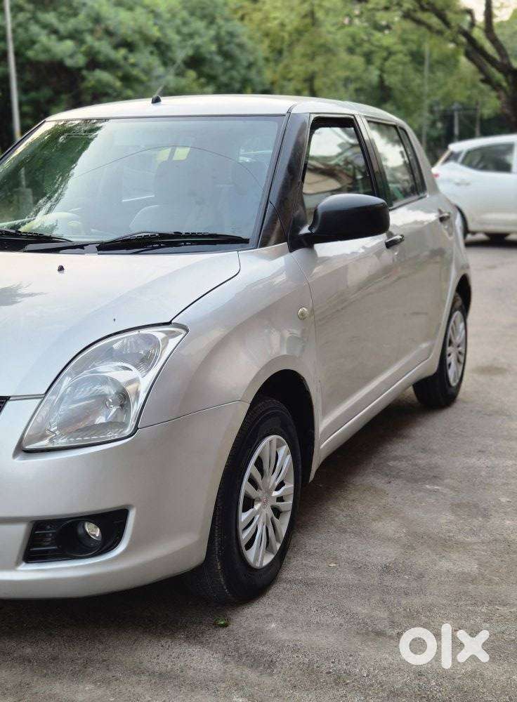 Maruti Suzuki Swift Vxi + Manual, 2009, Petrol