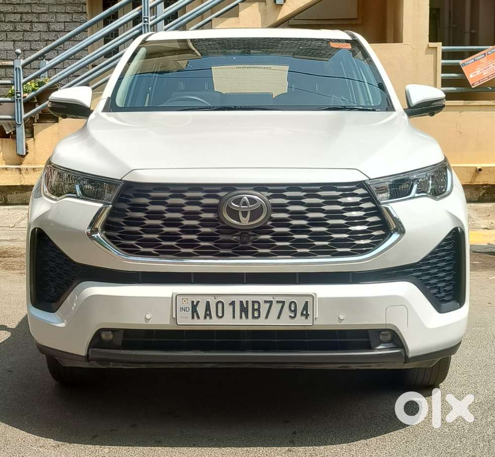 Toyota Innova Hycross 2.0 Vx (o) Hybrid 7 Str, 2024, Petrol