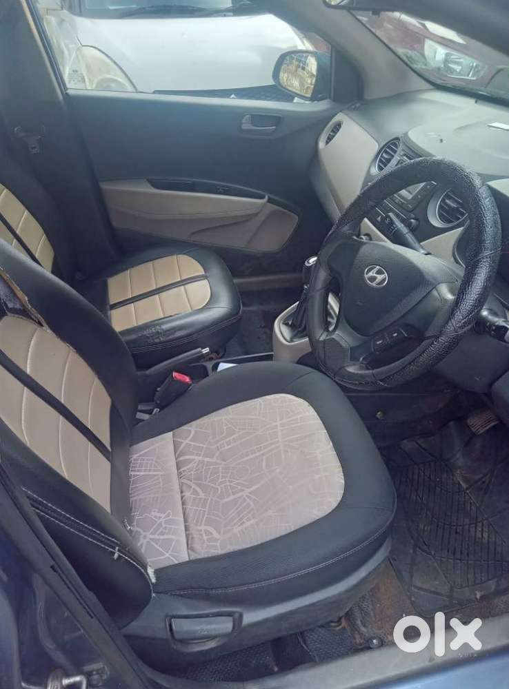 Hyundai Grand I10 Sportz, 2013, Petrol