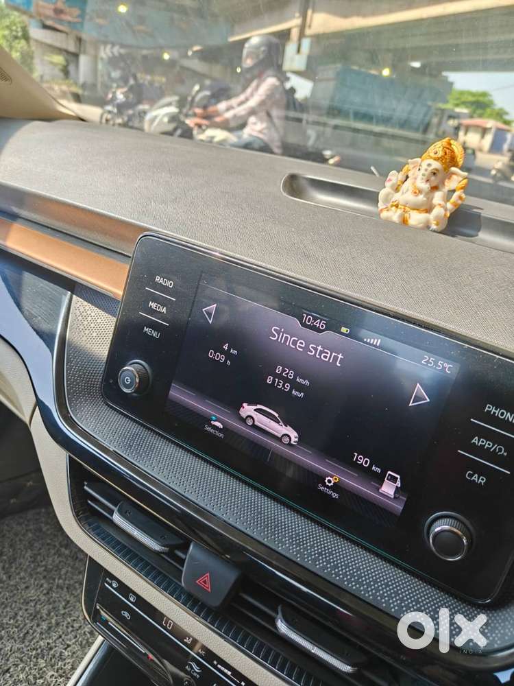 Skoda Slavia Top End Petrol 2023