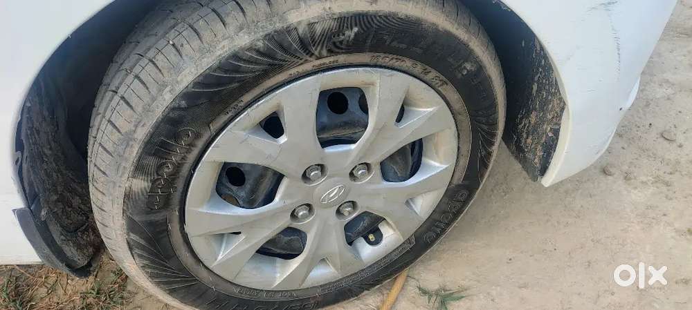 Hyundai Grand I10 2013 At Cng Super Condition