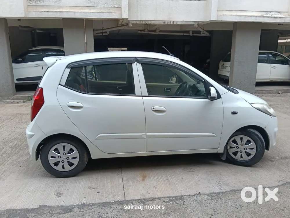 Well Maintained -2013 Hyundai I10 Sportz (petrol/cng)