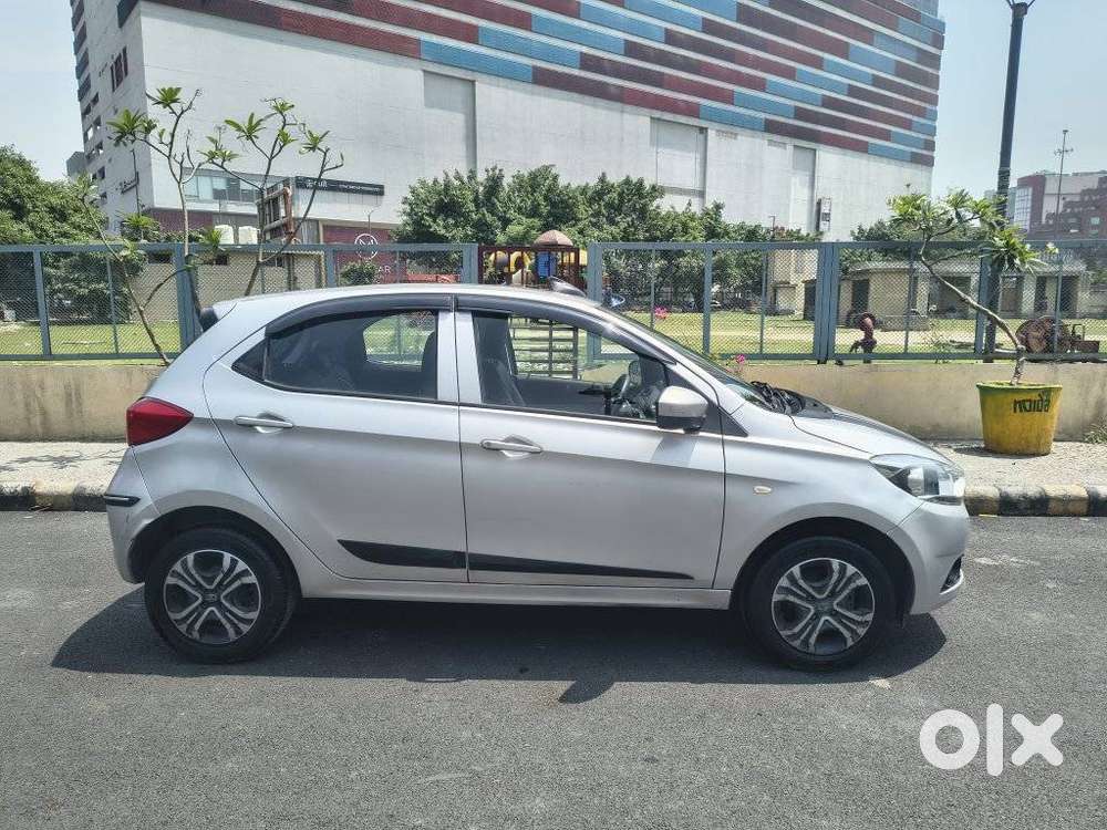 Tata Tiago 1.2 Revotron Xz Wo Alloy, 2019, Cng & Hybrids