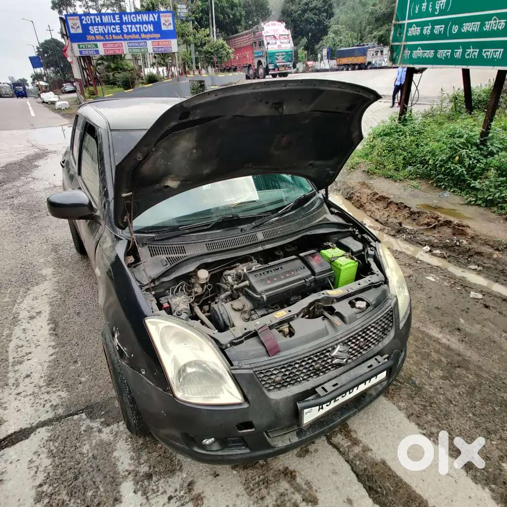 Maruti Swift Zxi 1.3l Original Black Colour In Mint Condition.
