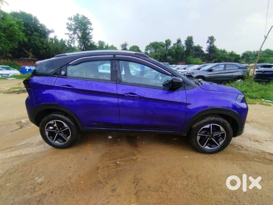 Tata Nexon Fearless Pr Plus 1.5 Revotorq Diesel 6 Mt Dt, 2023, Petro..