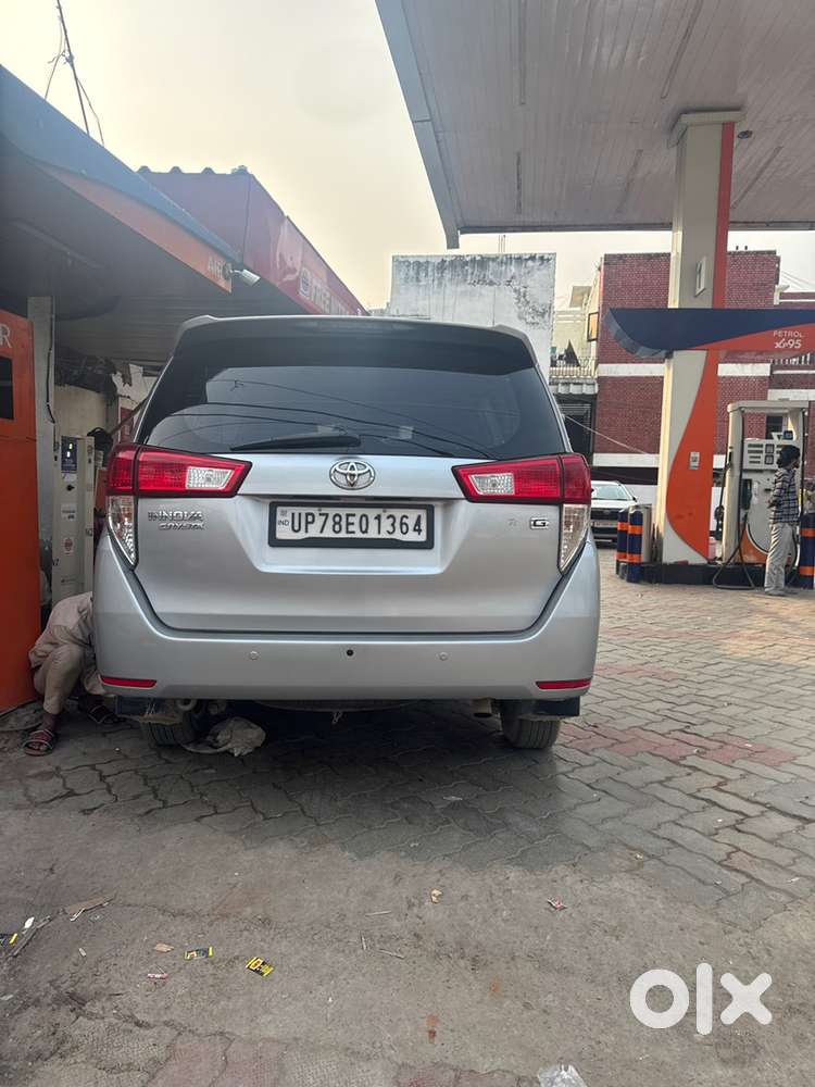 Toyota Innova Crysta 2016 Diesel Well Maintained