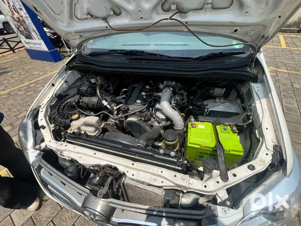 Toyota Innova 2.5 Diesel Manual 2012