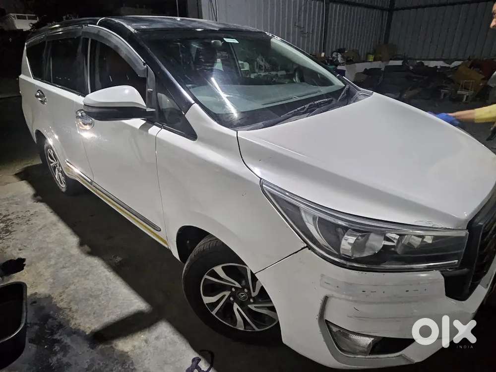 Toyota Innova Crysta 2018 Diesel 152000 Km Driven