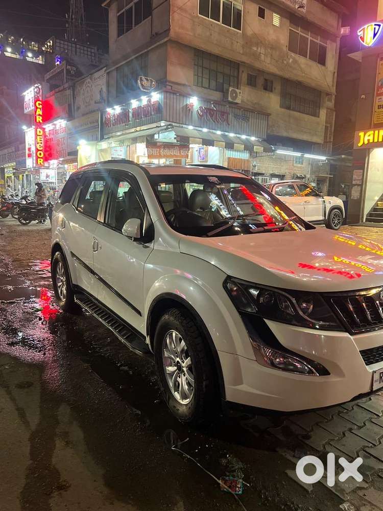 Mahindra Xuv500 2017 Diesel 125000 Km Driven