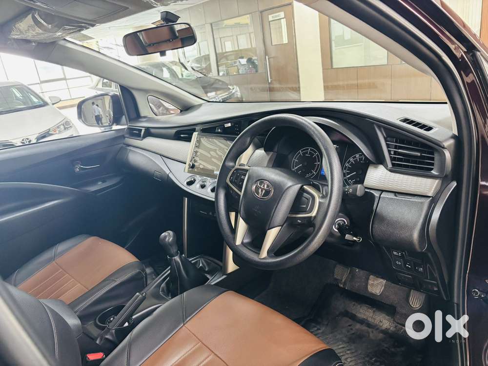 Toyota Innova Crysta 2.4 G Mt 8s, 2022, Diesel