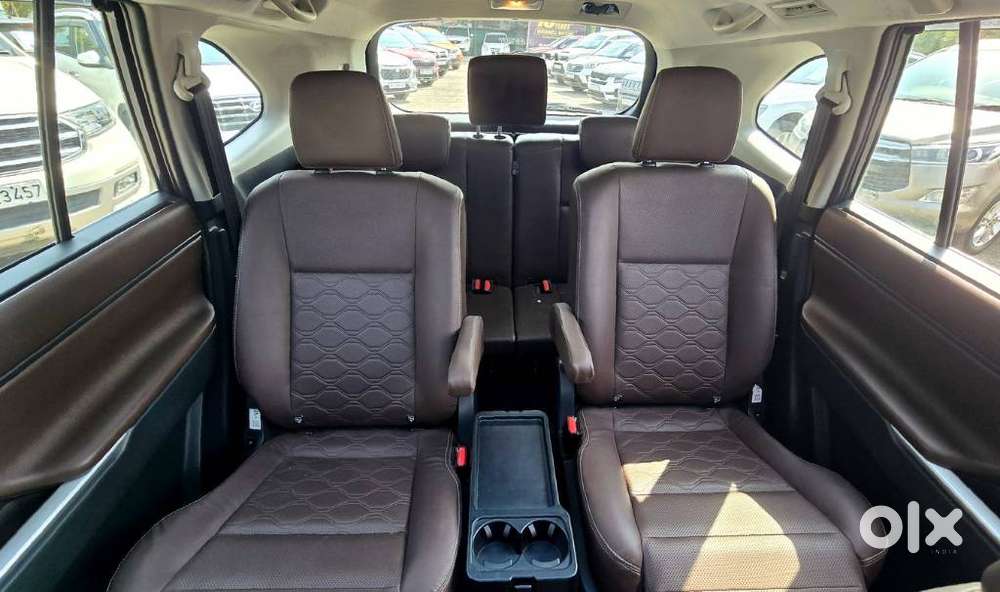 Toyota Innova Hycross 2.0 Vx Hybrid 7 Str, 2025, Petrol