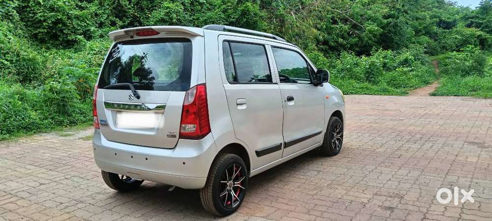 Maruti Suzuki Wagon R Vxi Amt Opt 1.2, 2017, Petrol