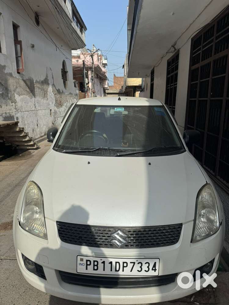 Swift Lxi Maruti 2011