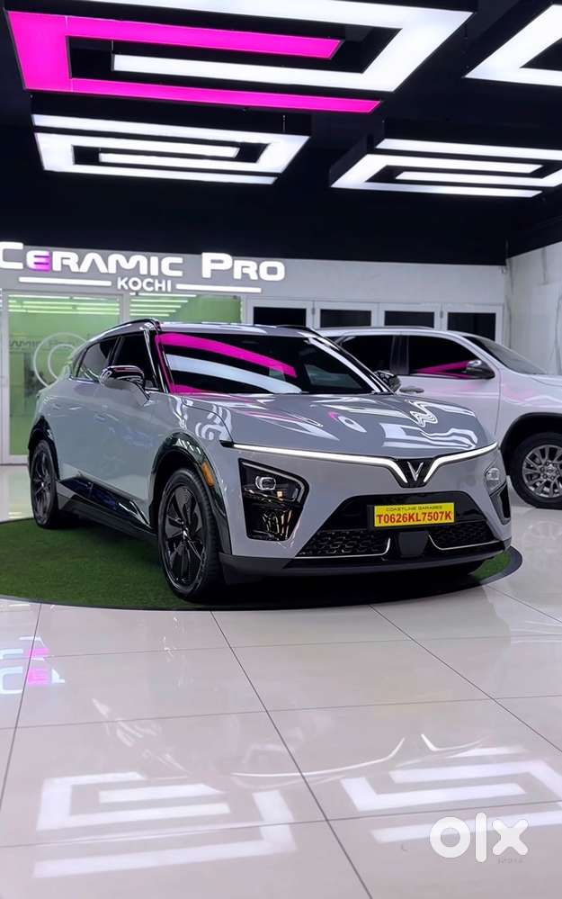 Vinfast Vf 7 - 4 Wheel Drive Full Option