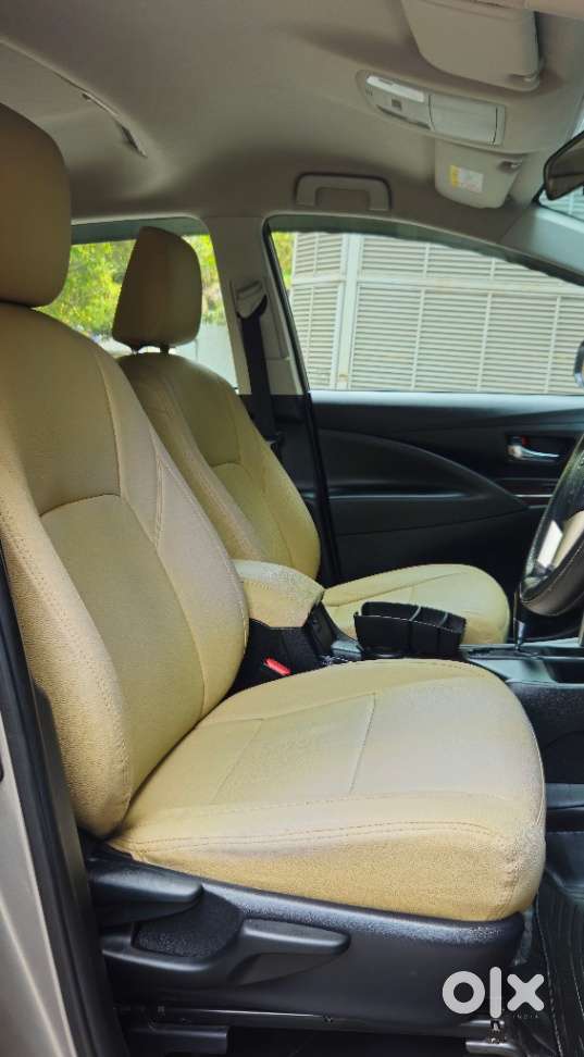 Toyota Innova Crysta 2.8 Gx At 8s, 2019, Diesel