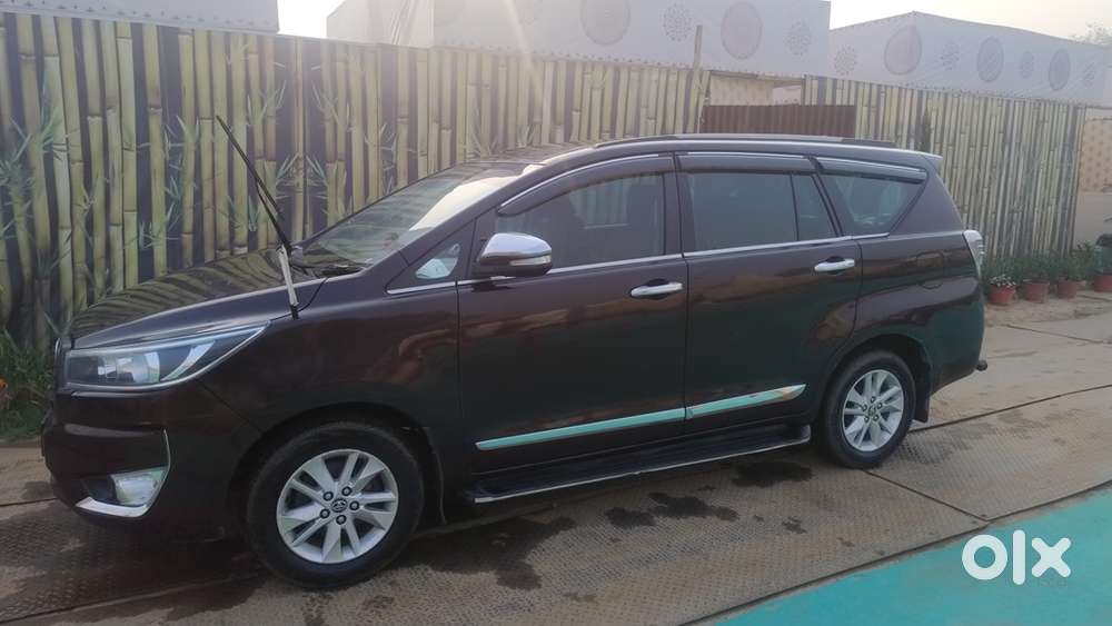 Toyota Innova Crysta 2017