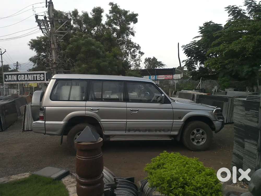 Mitsubishi Pajero 2007 Diesel 350000 Km Driven
