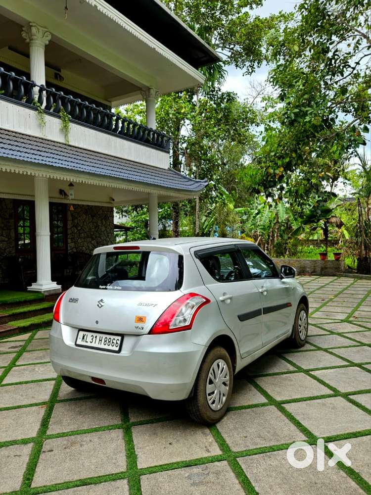 Maruti Suzuki Swift Vxi, 2015, Petrol
