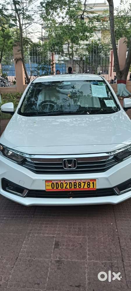 Honda Amaze 2025 Petrol Well Maintained ,official
