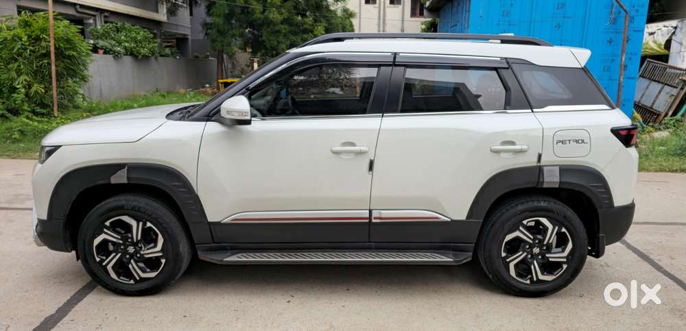 Maruti Suzuki Brezza 1.5 Vxi Smart Hybrid, 2025, Petrol