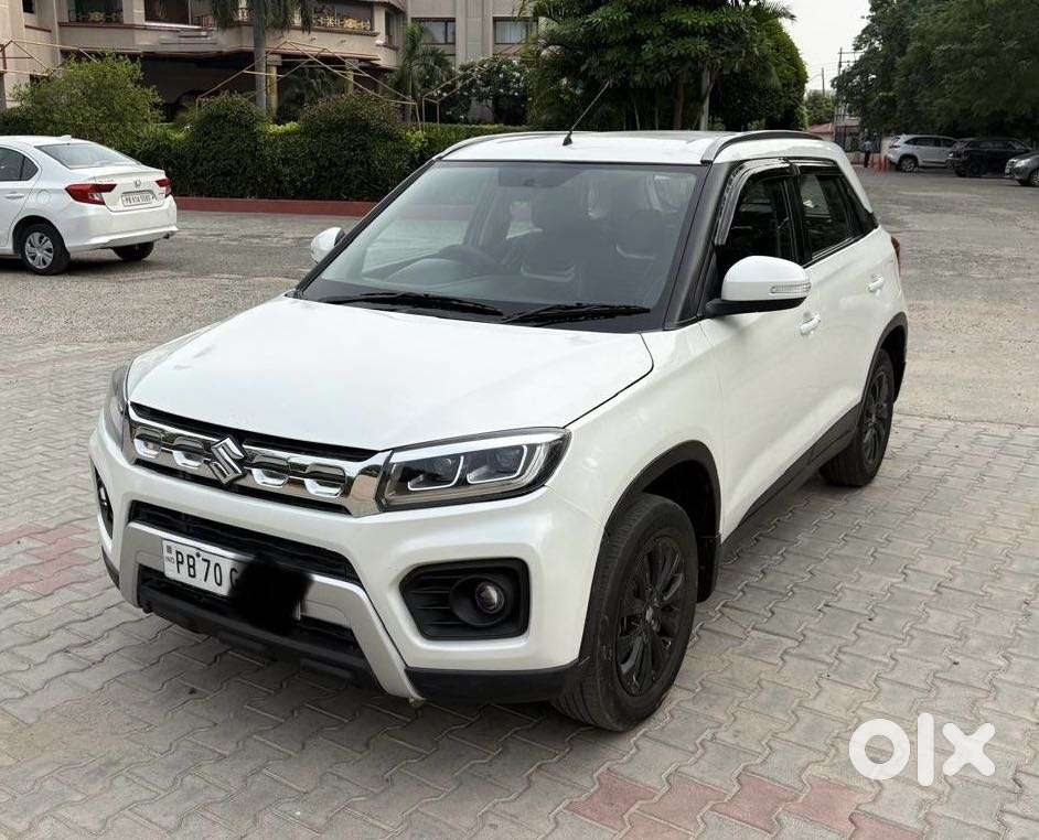 Maruti Suzuki Brezza 1.5 Zxi Smart Hybrid, 2021, Petrol