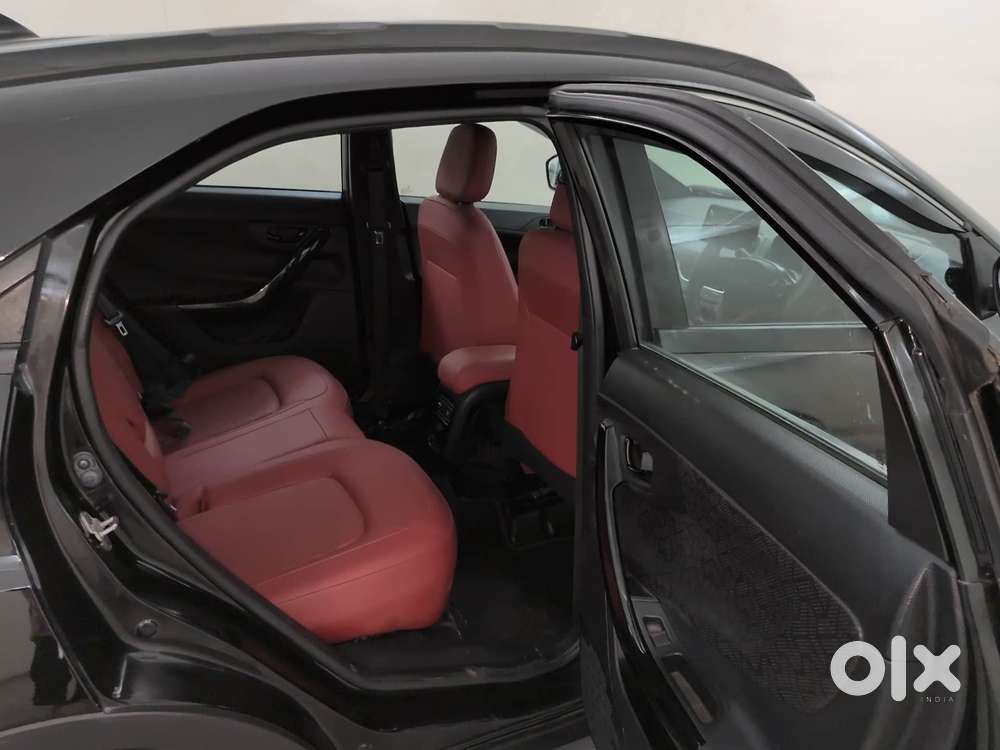 Tata Nexon 1.5 Revotorq Xza Plus Luxs Red Dark Edition Amt, 2023, Di..