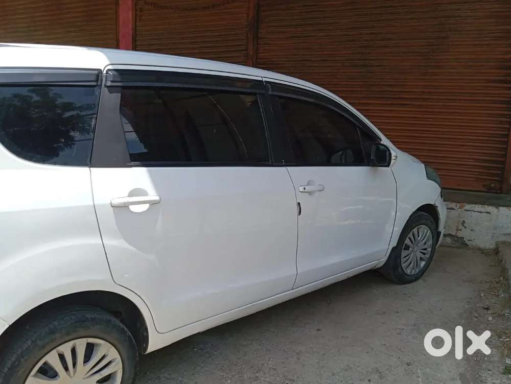 Maruti Suzuki Ertiga 2017 Diesel 100000 Km Driven