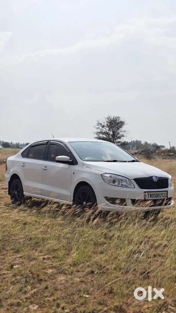 Skoda Rapid 2015 Diesel Automatic