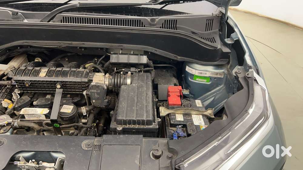 Tata Punch 1.2 Revotron Creative Amt Dual Tone, 2023, Petrol