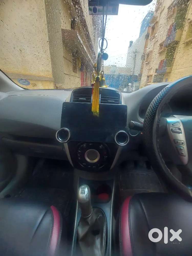 Nissan Sunny 2017 Model