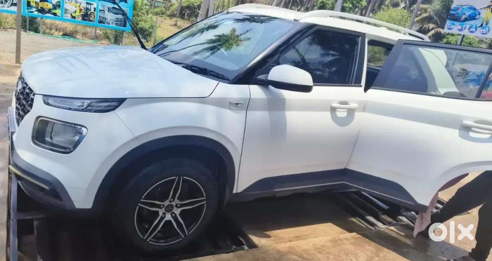 Hyundai Venue 2020 Petrol Car