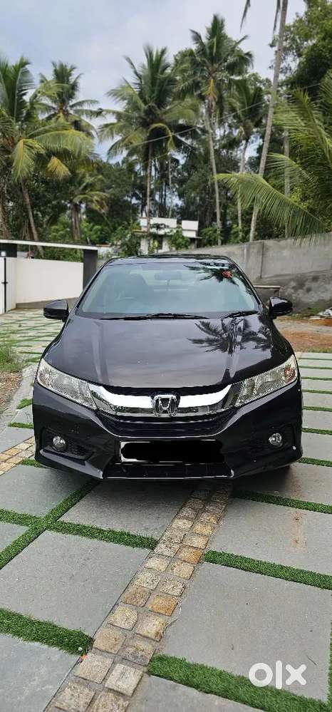 Dr Used 10000 Km To 1lakhkm Showroom Service