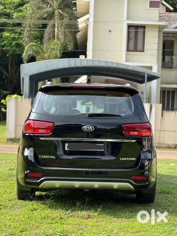 Kia Carnival Premium, 2021, Diesel