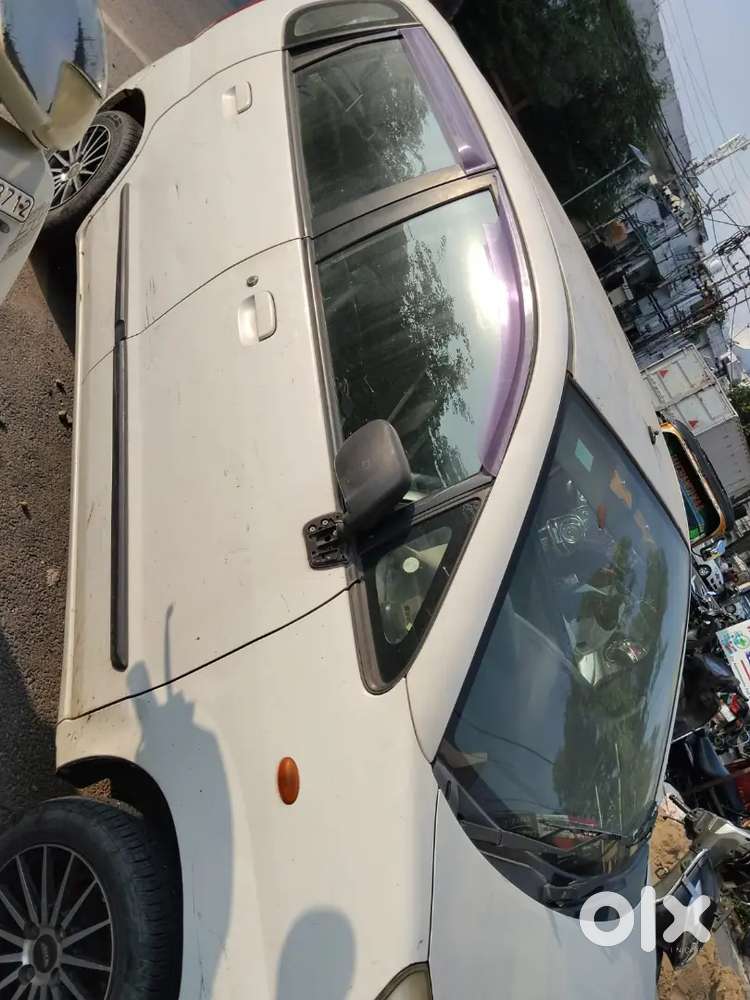 Maruti Suzuki Zen Estilo 2010